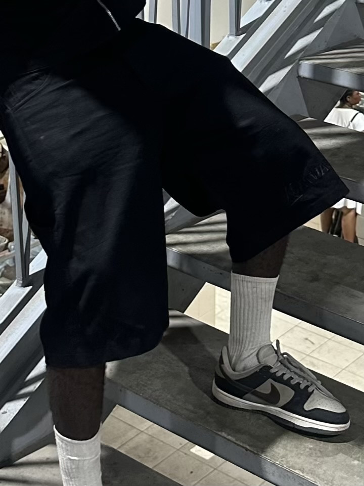 Legendary quality black male baggy jort