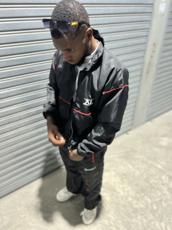 Legendary kcatwalk men’s quality black tracksuit