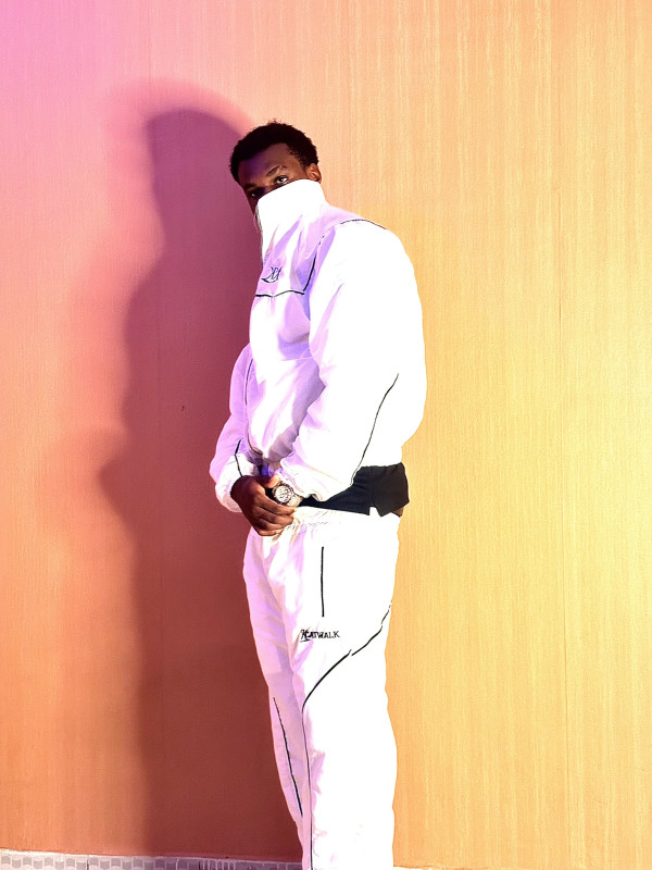 Unique Kcatwalk male white 2piece tracksuit